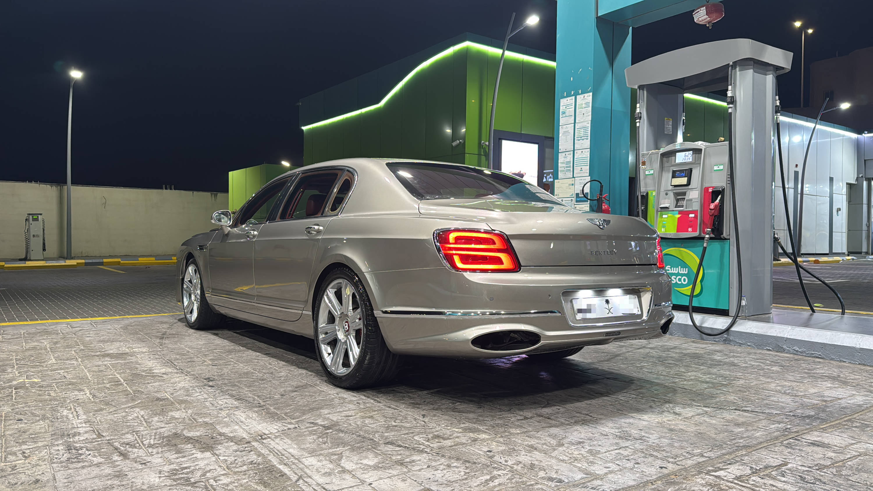 Bentley Flying Spur (2005–2019) Upgrade to 2025 Style Body Kit – Full Front & Rear Conversion Kit