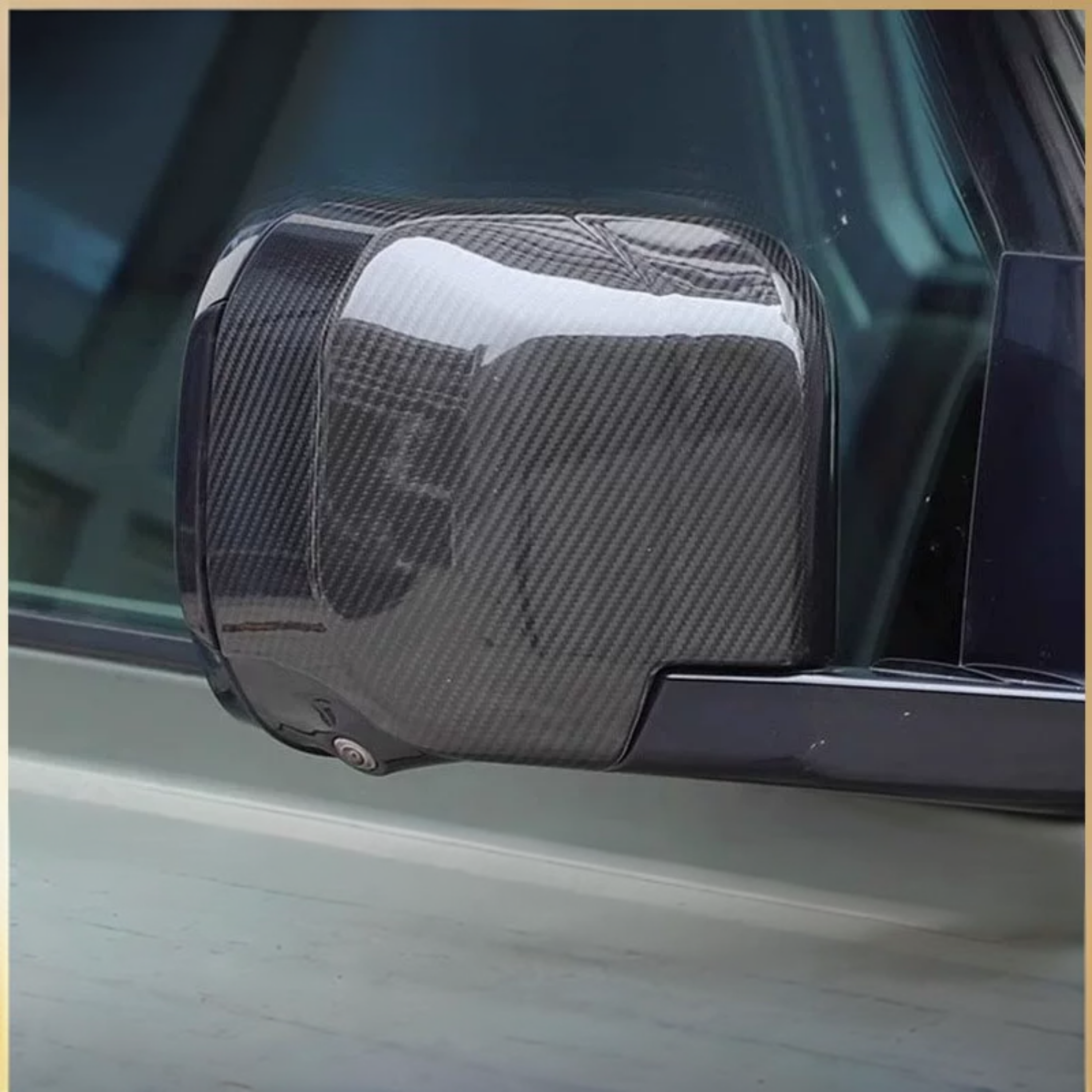 Dry Carbon Fiber Mirror Covers for Land Rover Defender (2020-2026)  Side Mirror Cap Protection Upgrade