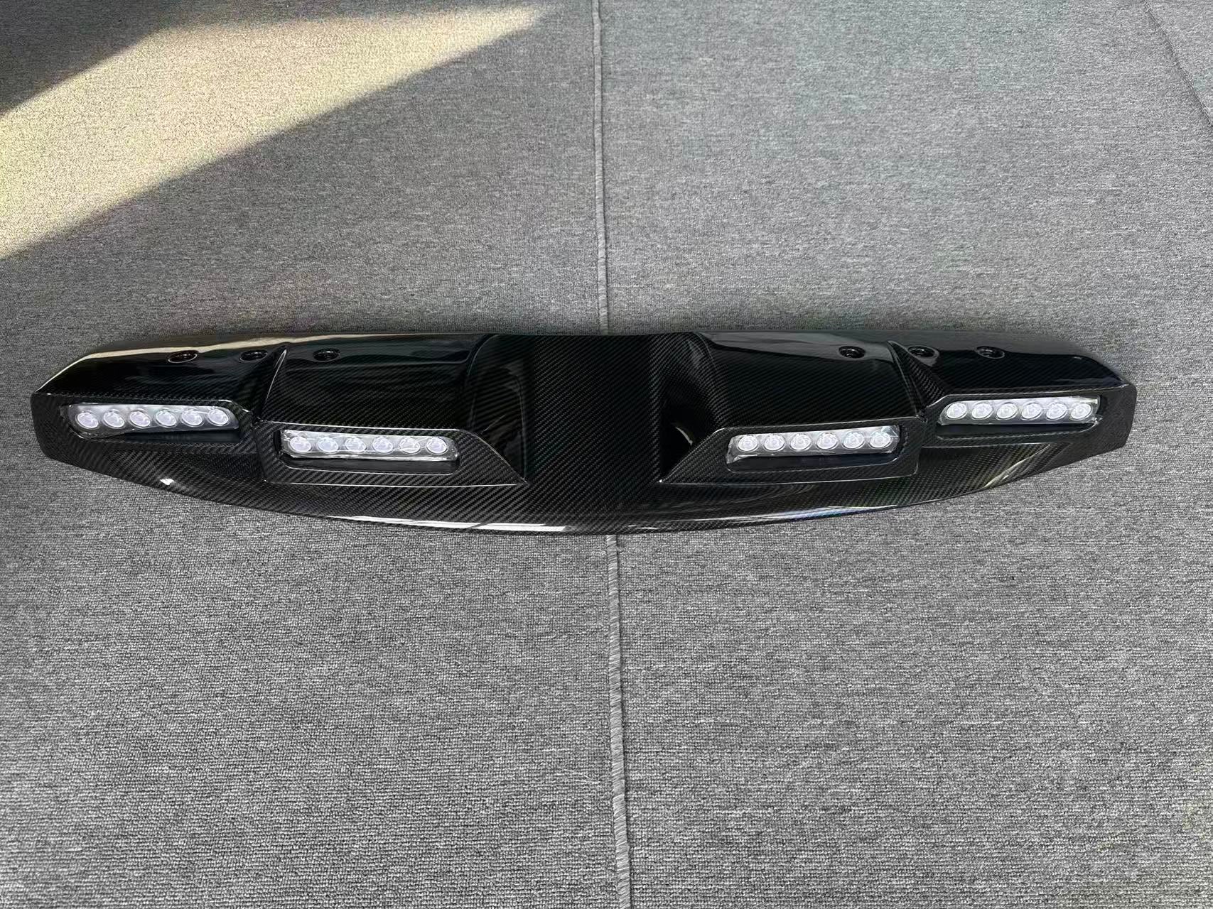 Roof Top LED Light Bar for Land Rover Defender (2020+) – 4 LED ABS Roof Mounted Off-Road Light Kit | UMPARTS