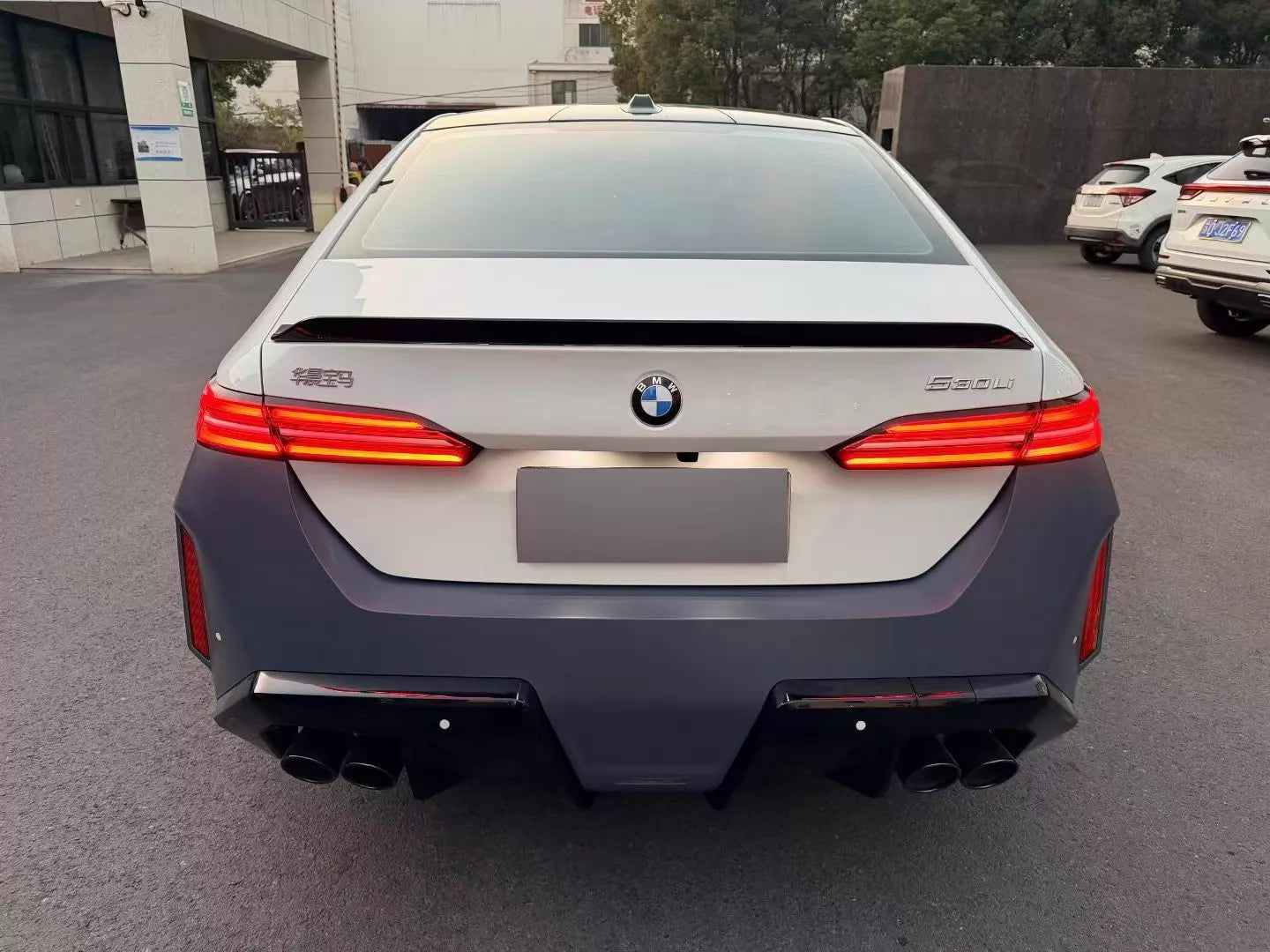 Compatible with BMW 5 Series G60 G68 Upgrade to G90 M5 Style Body Kit with Illuminated Grille