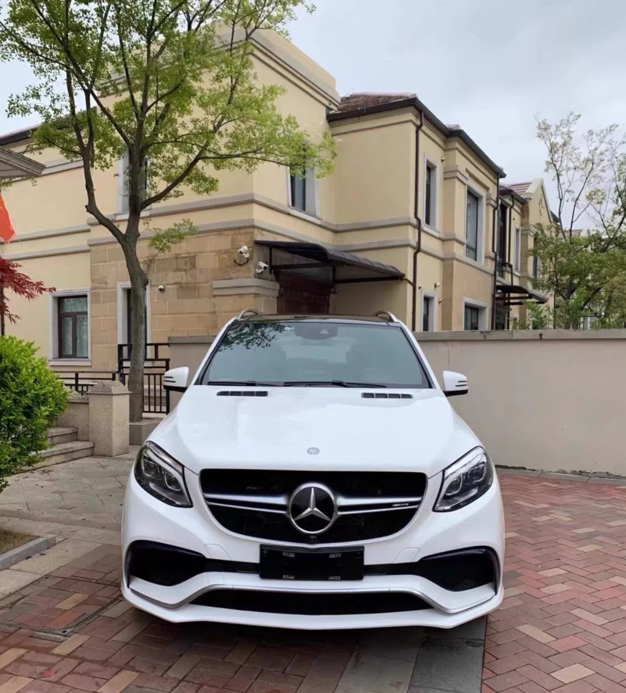 Compatible with Mercedes-Benz ML W166 (2011-2015) Upgrade to AMG GLE63 W167 Style Body Kit